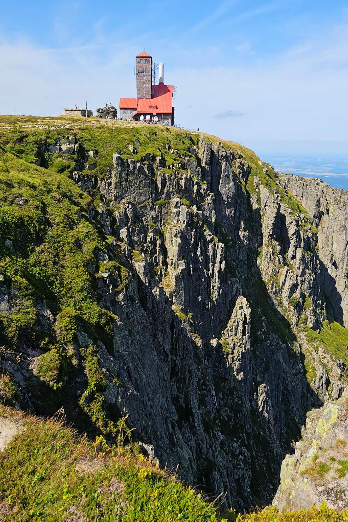 Enjoyharrachov - Atraktivni Slunne Studio Certovka V Centru Harrachova S Garazovym Parkovanim, Wifi-Wlan, Sat, Herni Konzoli, Netflix Zdarma A Nejkrasnejsim Vyhledem Na Certovu Horu S Arealem Skokanskych Mustku A Sjezdovku Apartment Luaran gambar